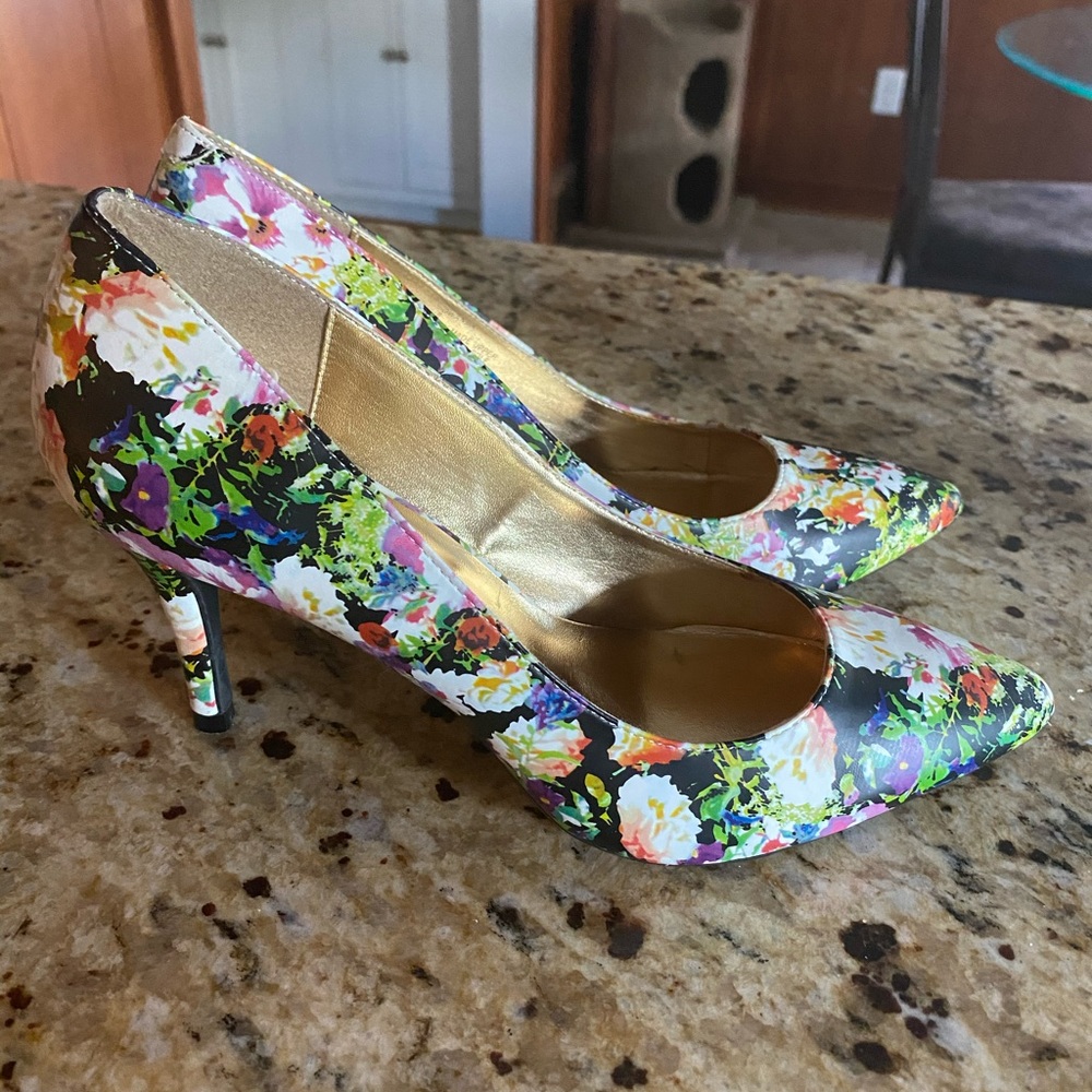 143 girl floral heels